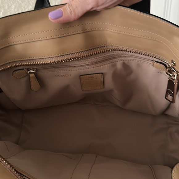 NWOT Coach cream with black Leather carryall - Picture 10 of 15